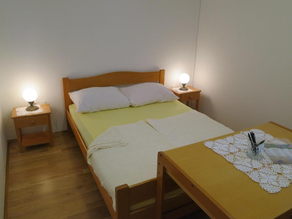 Apartment Prpic Malinska Cameră foto